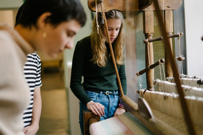 Students textile machinery